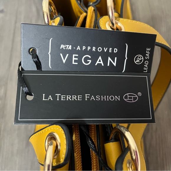 Yellow Purse - Picture 2 of 4